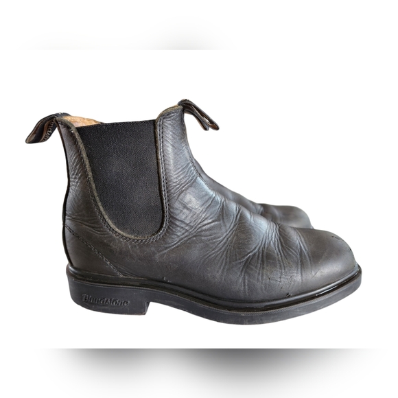 Blundstone Boots - Picture 2 of 8
